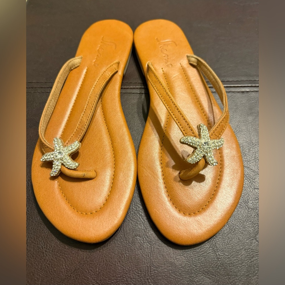 Skemo sandals